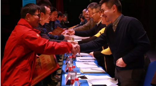 歲末迎春丨滬、浙、閩三地的年會是怎樣的？小f告訴你