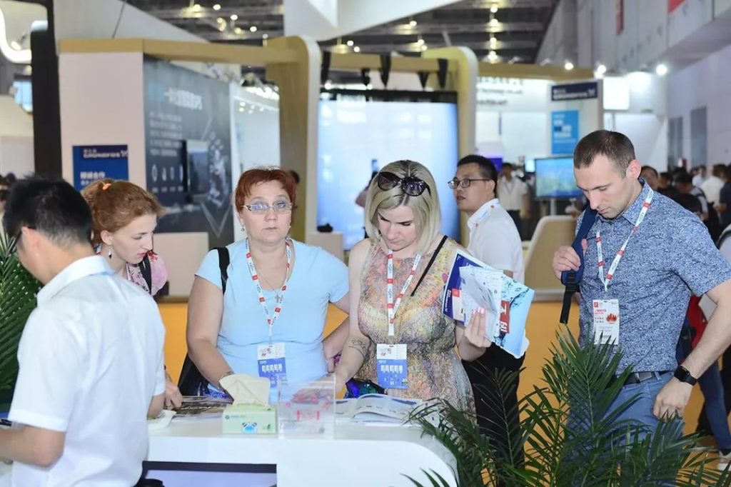 總理帶頭喝“下水道水”，新加坡為何被逼至如此？-