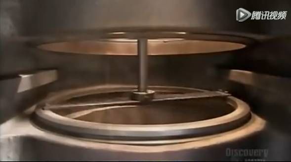 比人還大的大型閥門是怎么制造出來的？-